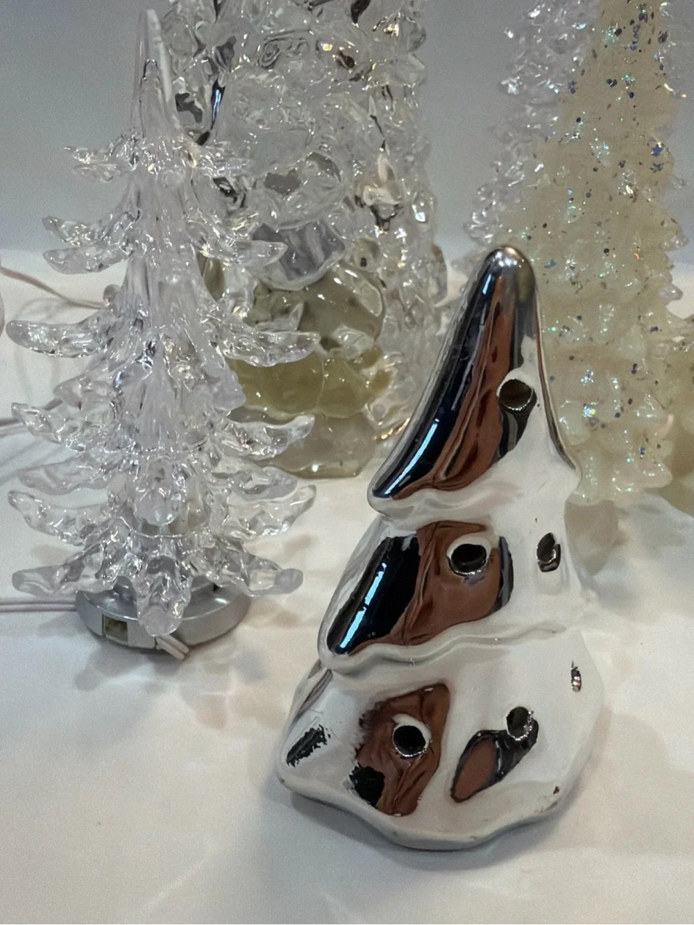 Festive Acrylic & Resin White Holiday Tree Set - Decorative Accent Collection 6